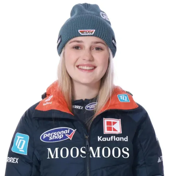 Anne Häckel — Skispringerin im MOOSMOOS Sports Team