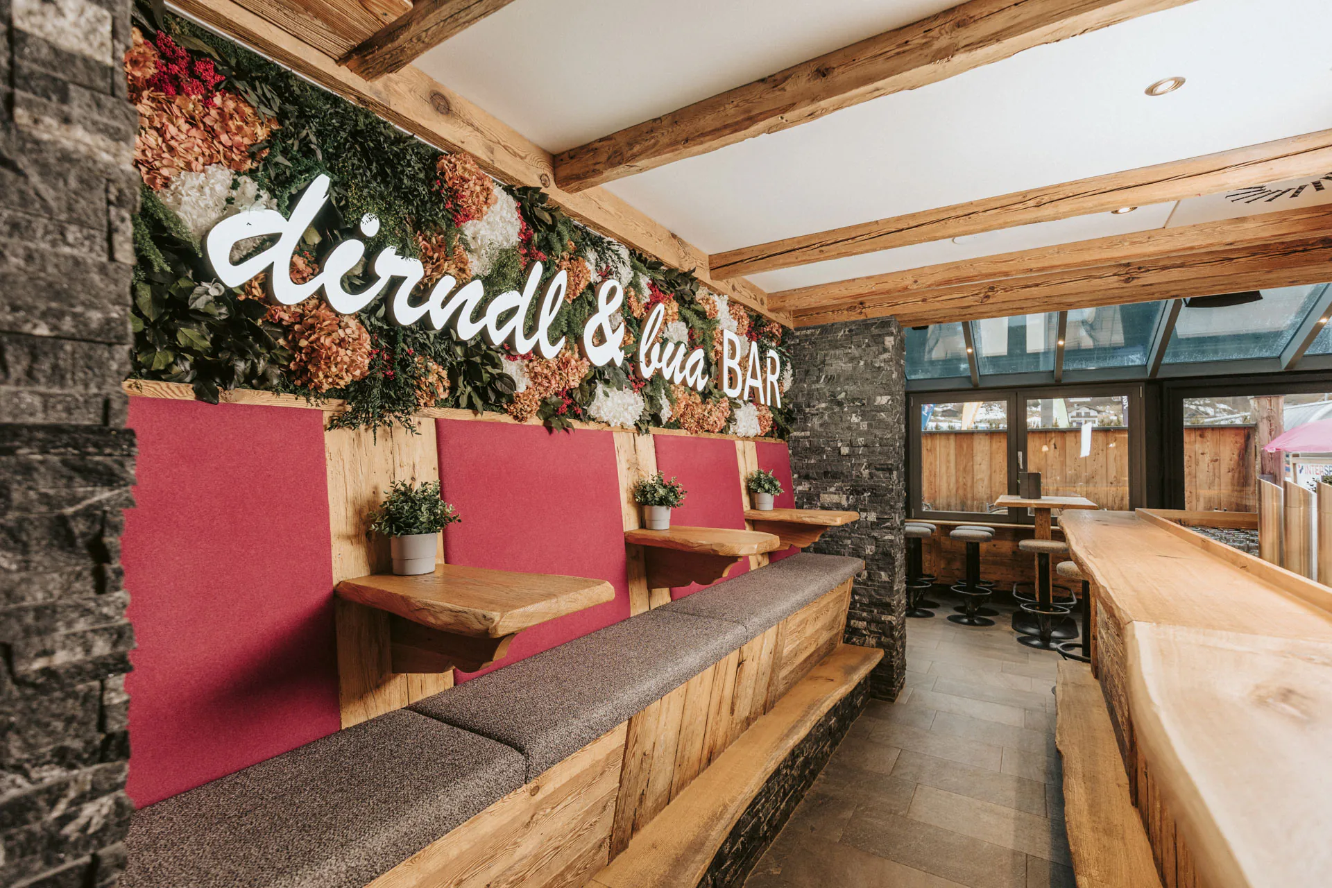 Mooswand · Bar & Restaurant
